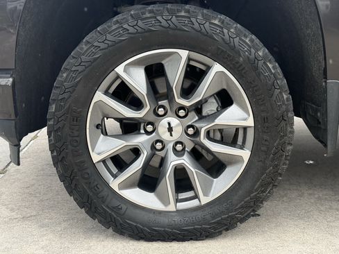Used 2019 Chevrolet Silverado 1500 RST AWD/4WD image 11