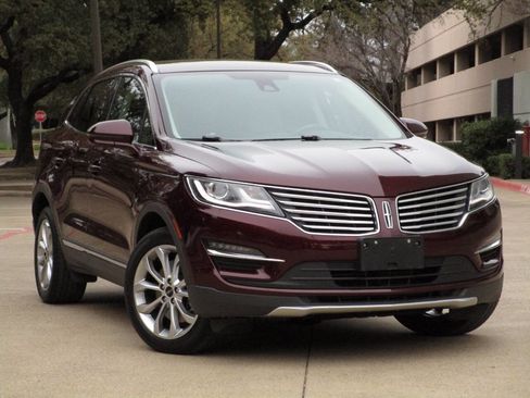 Used 2017 Lincoln MKC Select w/ Select Plus Package image 1