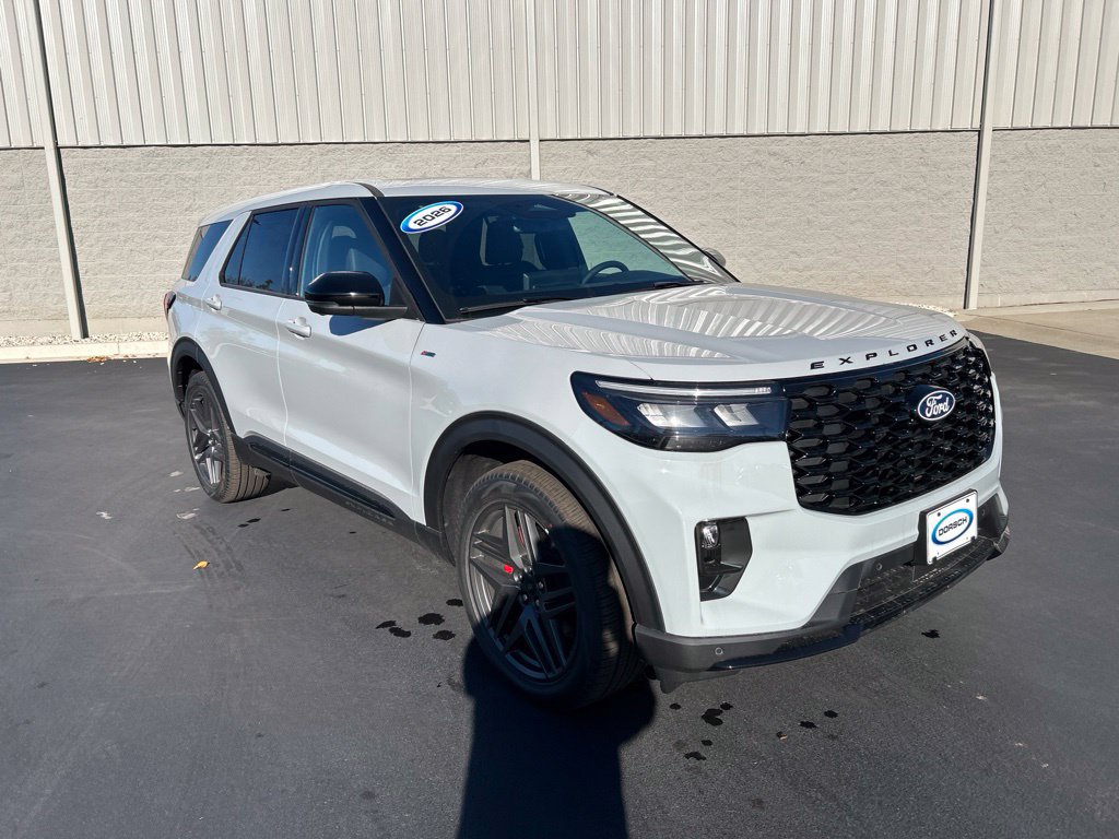 New 2027 Ford Explorer ST-Line w/ Premium Package AWD/4WD image 8