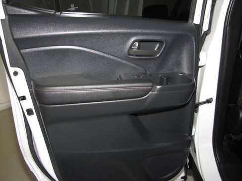 Certified 2025 Honda Ridgeline TrailSport image 14