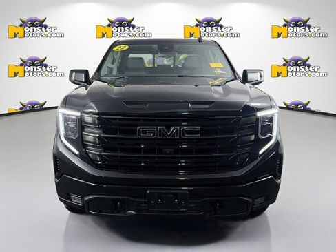 Used 2022 GMC Sierra 1500 Elevation w/ Elevation Premium Package AWD/4WD image 2