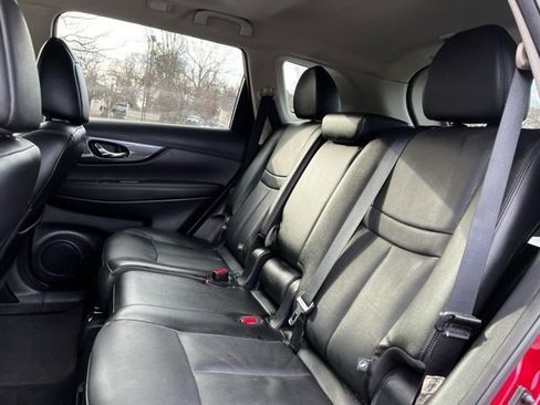 Used 2016 Nissan Rogue SL w/ SL Premium Package image 17