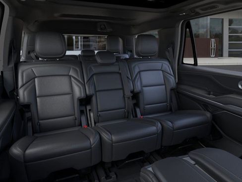 New 2025 Lincoln Navigator Reserve w/ Jet Appearance Package image 11