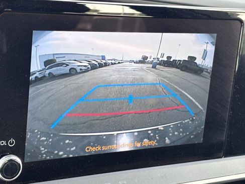 Used 2024 Toyota Prius XLE FWD image 30