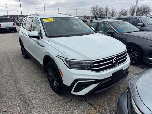 Used 2022 Volkswagen Tiguan SE image 6