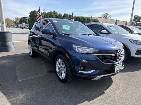 Used 2022 Buick Encore GX Preferred w/ Cold Weather Comfort Package image 3