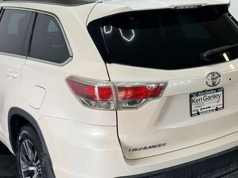 Used 2016 Toyota Highlander XLE AWD/4WD image 8