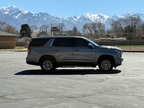 Used 2023 Chevrolet Tahoe LT w/ Luxury Package image 4