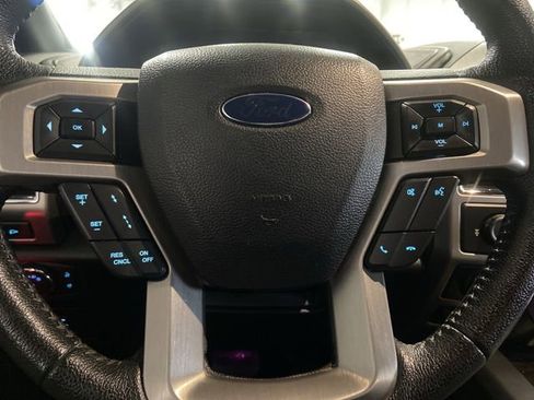 Used 2016 Ford F150 Platinum w/ Technology Package image 18