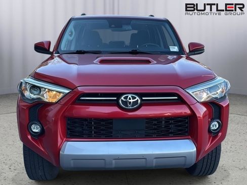 Used 2022 Toyota 4Runner TRD Off-Road image 7
