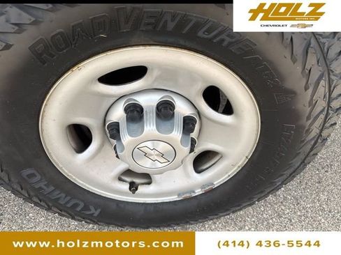 Used 2017 Chevrolet Express 2500 RWD image 12