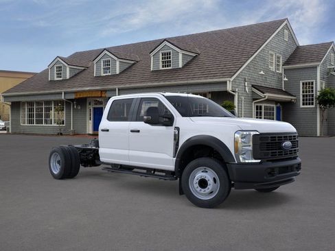 New 2026 Ford F550 2WD Crew Cab Super Duty image 7