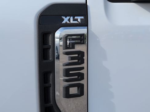 Used 2025 Ford F350 XLT AWD/4WD image 6