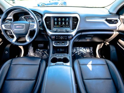 Certified 2023 GMC Acadia SLT AWD/4WD image 14