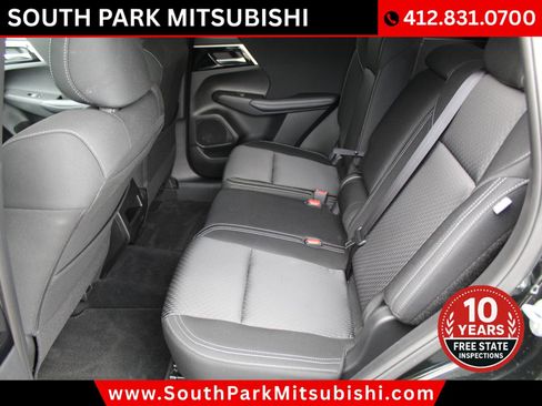Used 2024 Mitsubishi Outlander ES AWD/4WD image 15