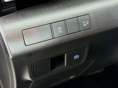 Used 2024 Hyundai Kona SEL image 9