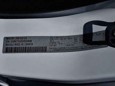 Used 2025 Chrysler Pacifica Limited FWD image 27