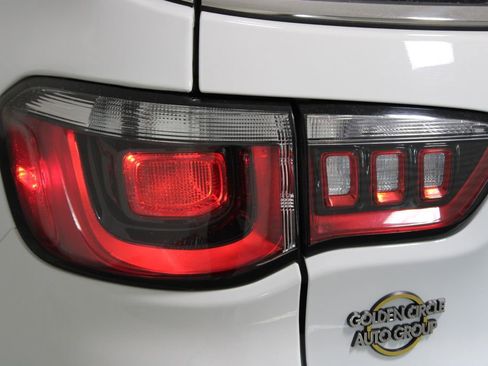 Used 2024 Jeep Compass Latitude AWD/4WD image 49