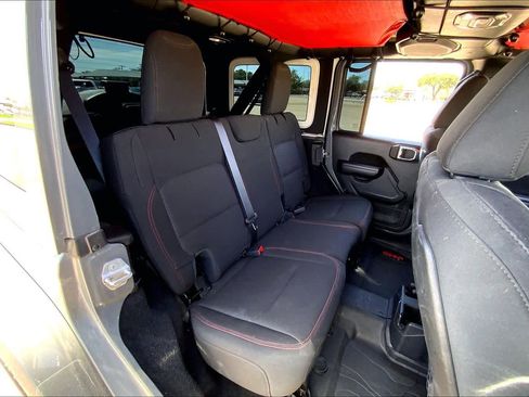 Used 2021 Jeep Wrangler Unlimited Rubicon AWD/4WD image 20