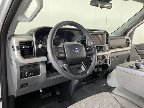 Used 2026 Ford F250 XLT AWD/4WD image 2