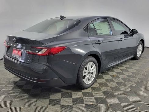 New 2026 Toyota Camry LE image 7