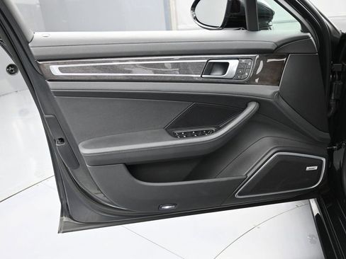 Certified 2023 Porsche Panamera 4 Platinum Edition AWD/4WD image 15