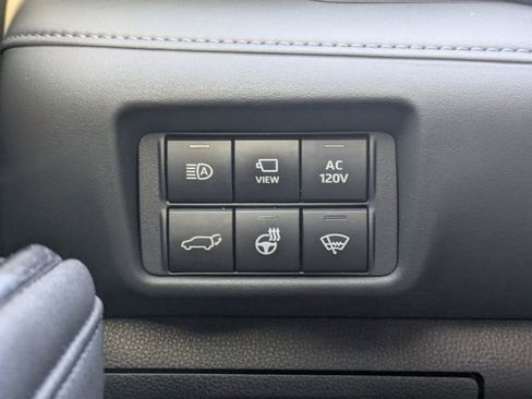 Used 2020 Toyota Highlander Platinum image 24