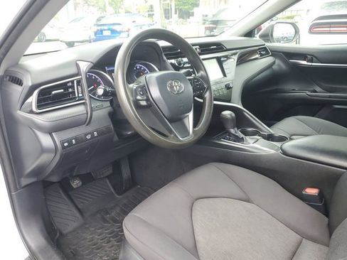 Used 2019 Toyota Camry LE image 15