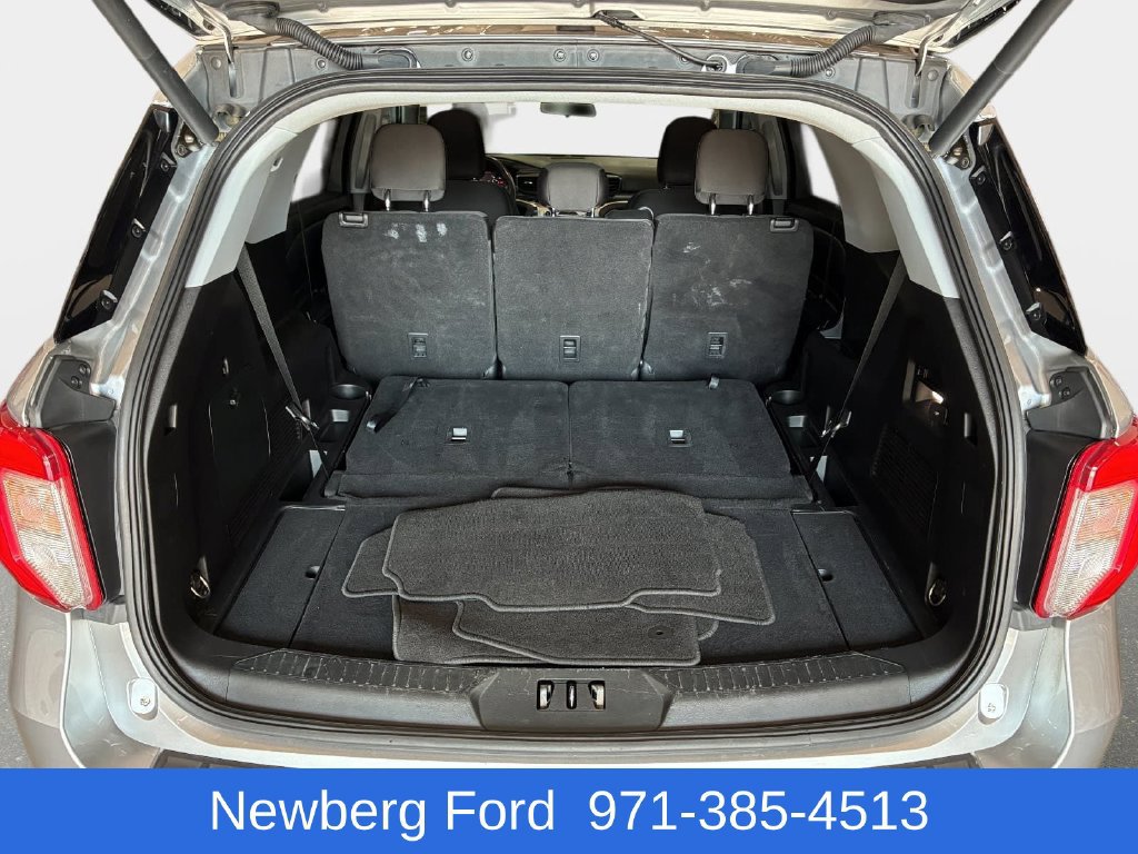 Used 2021 Ford Explorer XLT RWD image 30