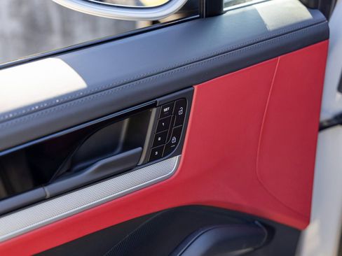 New 2026 Porsche Cayenne S image 25