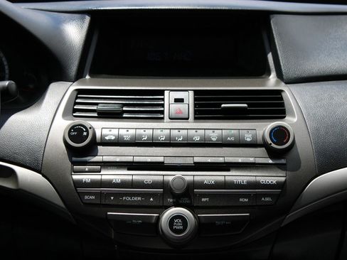 Used 2011 Honda Accord SE image 21