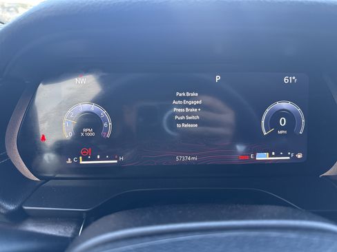 Used 2023 Jeep Grand Cherokee Limited w/ Luxury Tech Group II image 7