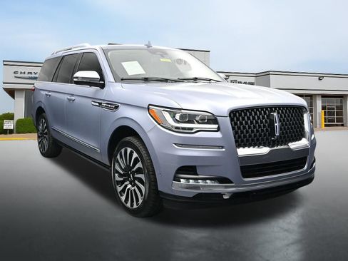 Used 2024 Lincoln Navigator Black Label AWD/4WD image 7