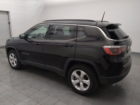 Used 2018 Jeep Compass Latitude AWD/4WD image 3
