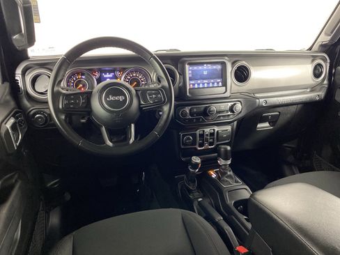 Used 2022 Jeep Wrangler Unlimited Sport image 17