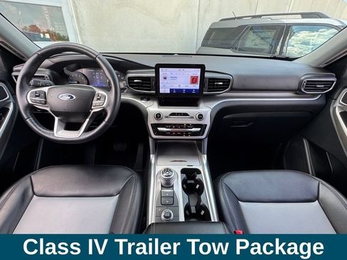 Used 2023 Ford Explorer XLT w/ Equipment Group 202A AWD/4WD image 8