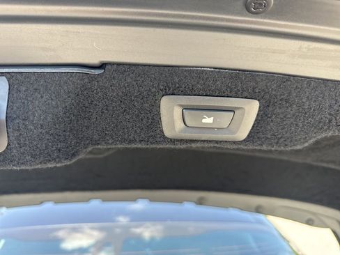 Used 2024 Lucid Air Pure RWD image 29
