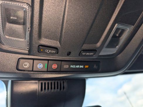 Certified 2025 GMC Sierra 2500 AT4 image 35