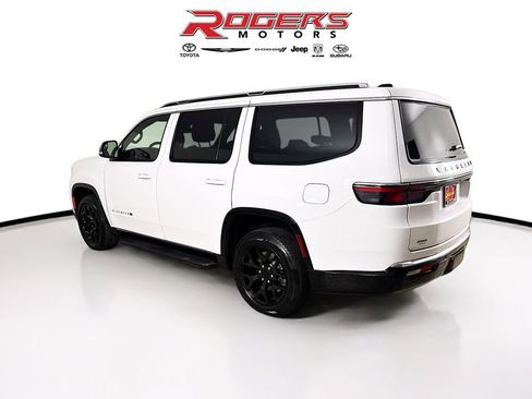 Certified 2025 Jeep Wagoneer 4WD image 6