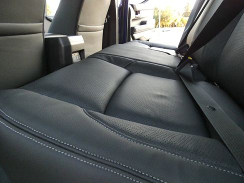 Used 2025 Toyota Tacoma TRD Off-Road w/ TRD Off Road Upgrade Package image 49