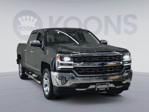 Used 2017 Chevrolet Silverado 1500 LTZ w/ Sport Package image 5