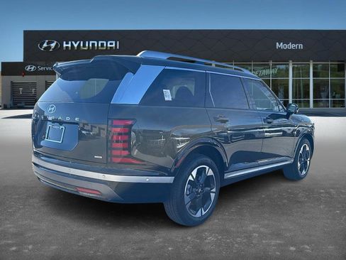 New 2026 Hyundai Palisade Limited image 3