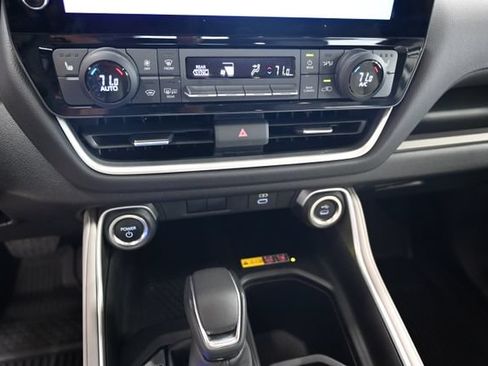 Certified 2025 Toyota Grand Highlander AWD Hybrid image 18