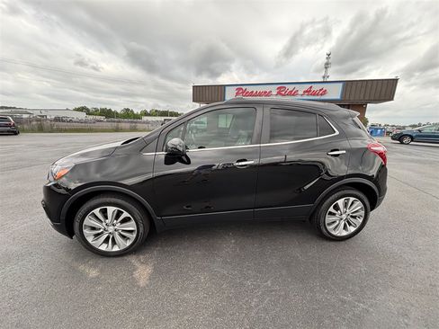 Used 2020 Buick Encore Preferred w/ Safety Package FWD image 2