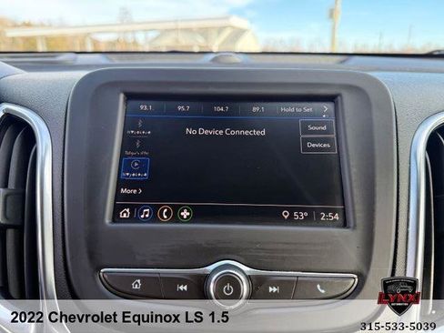 Used 2022 Chevrolet Equinox LS w/ LS Convenience Package image 16