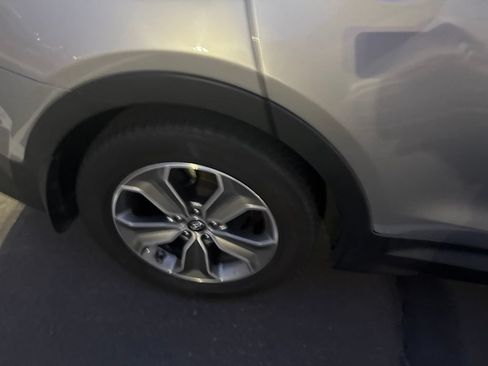 Used 2014 Hyundai Santa Fe GLS FWD image 5