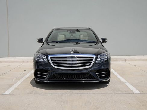 Used 2018 Mercedes-Benz S 560 4MATIC Sedan image 3