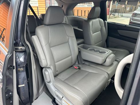 Used 2016 Honda Odyssey EX-L image 19