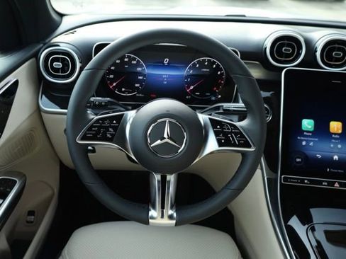 New 2026 Mercedes-Benz GLC 300 GLC 300 image 16