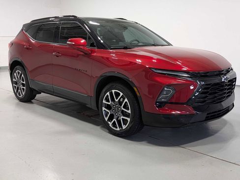 Used 2024 Chevrolet Blazer RS w/ Driver Confidence II Package AWD/4WD image 6